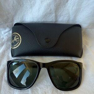Ray-Ban Classic Polarized Black Sunglasses with Case
